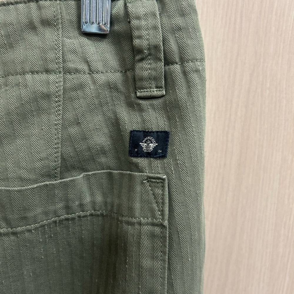 Dockers Men's Cargo Pants in Olive - Picture 6 of 8